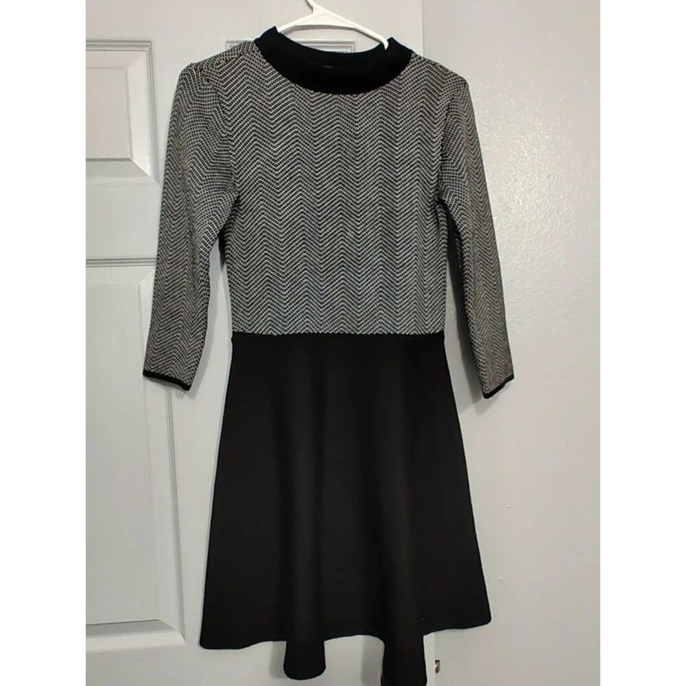 Bcx winter fall black white midi Chevron Knit Fit Flare Sweater Dress, new, S
